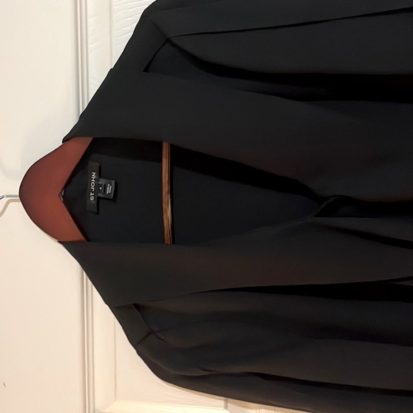 ST. John Pusy-Bow Blouse, Size  4 - Picture 10 of 13